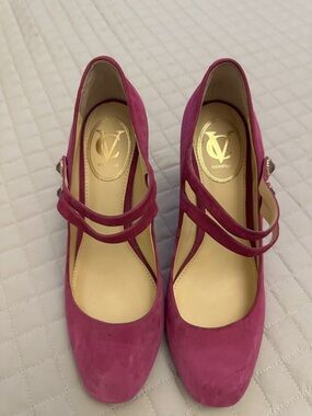 Vero Cuoio Fuchsia Suede Double-Strap Pumps